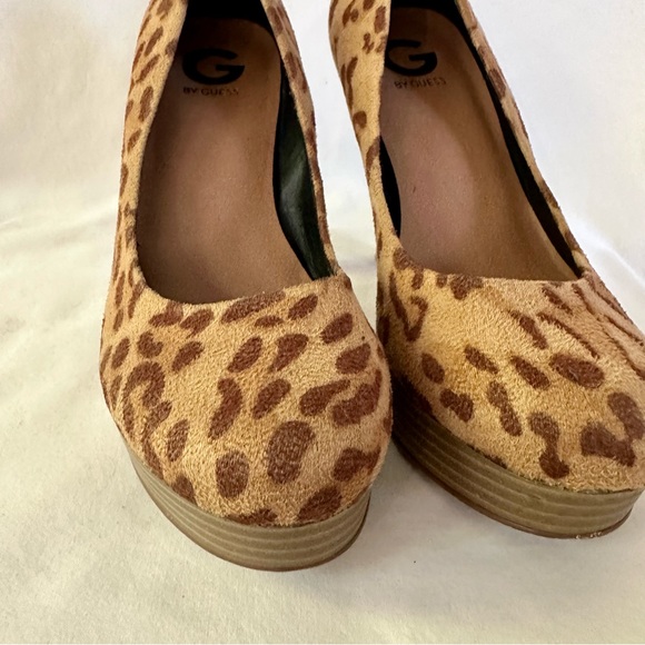G by Guess Leopard Print Suede Platform 4-“Heels - Picture 5 of 9